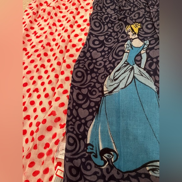 Disney Scarves - Picture 5 of 8